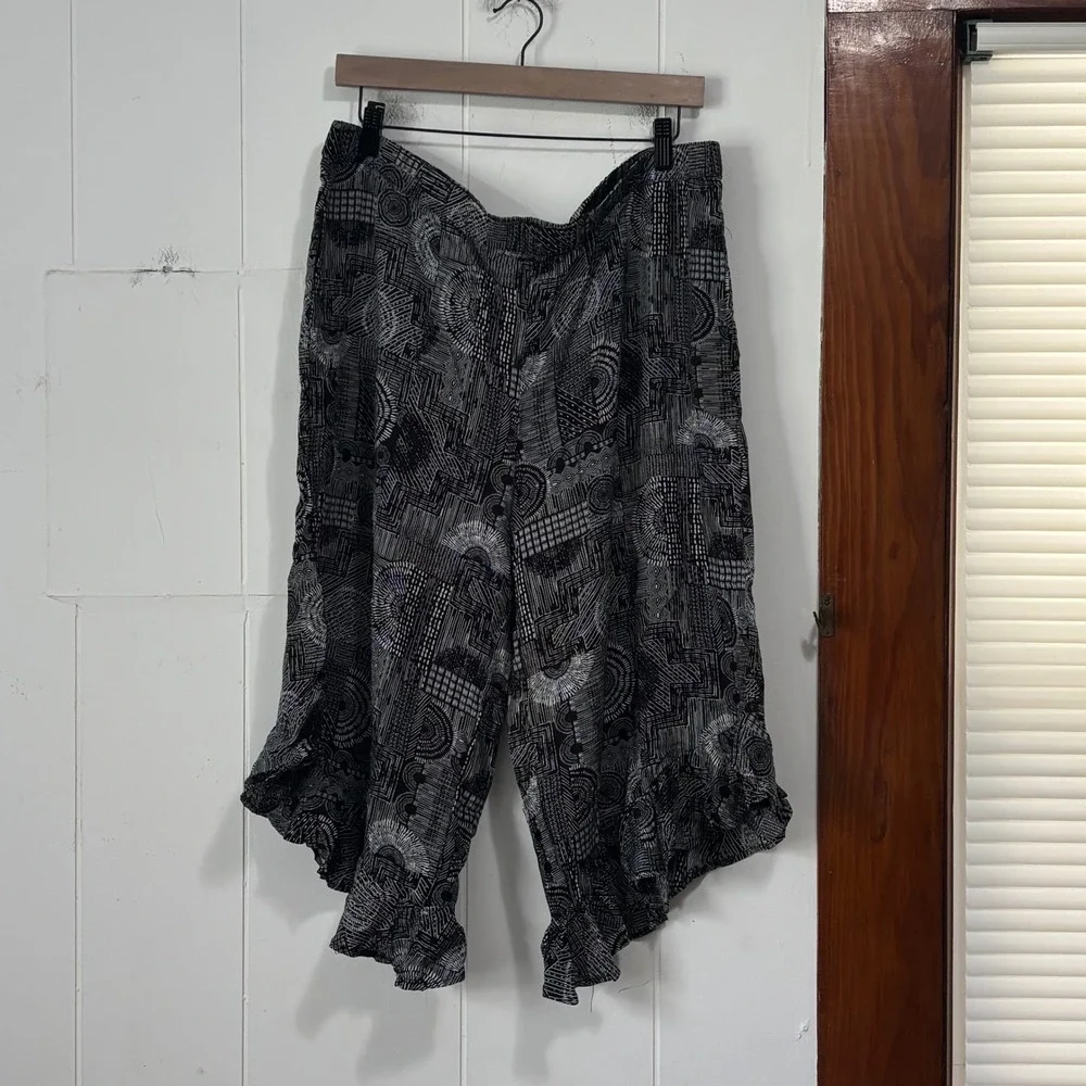 Gilligan & O'Malley Black White Geometric Ruffle Hem Tencel Pajama Pants XL